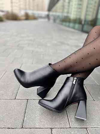 Nivelle Жіночі черевики NIVELLE чорні натуральна шкіра висота 10см каблук 8см 35р. (8016/8018-8 Коломыя