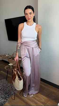 Женский стильный повседневный костюм тройка дабл шелк жатый Пудровый Одесса