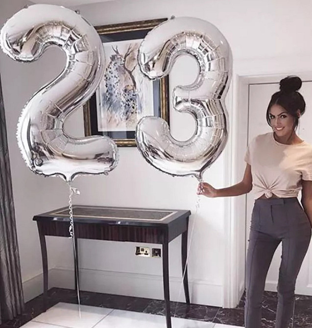 Цифры фольгированные серебро 32