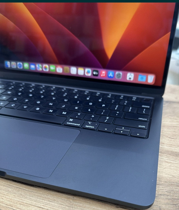 Ноутбук MacBook Air 13.6 m2 8/256Gb. Харьков - изображение 3