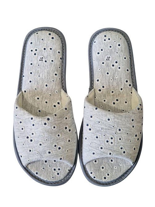 Тапочки женские отрытые PaGo Ромашка серый облегченная модель 37 Одесса - изображение 1