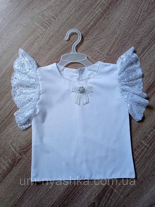 Гарна шкільна блузка з коротким рукавом 134-140 Кривий Ріг - фото 1