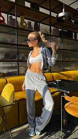 Женский стильный костюм двойка в стиле спорт шик со стразами на ягодицах велюр Серый, 46/48 Одесса