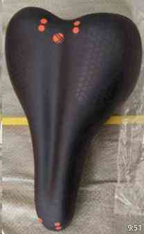 Сідло велосипедне (чорне з декором) Мукачево