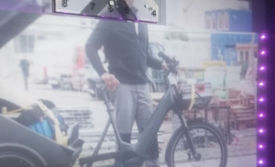 Проєктор Everycom T3a з Wi-Fi, Bluetooth + штатив у подарунок. Київ - фото 1