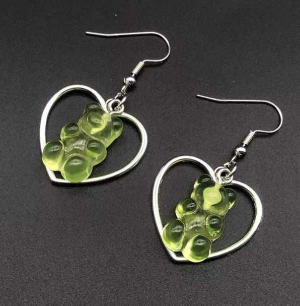 Серьги мармеладные мишки в сердечке салатовые - размер мишки 2,3*1,8см, смола Киев - изображение 1