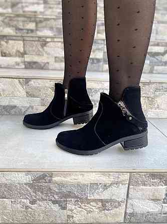 Жіночі черевики D and V чорні натуральна замша 37р.-24,5см 39р.-25,5см (1237) Коломия