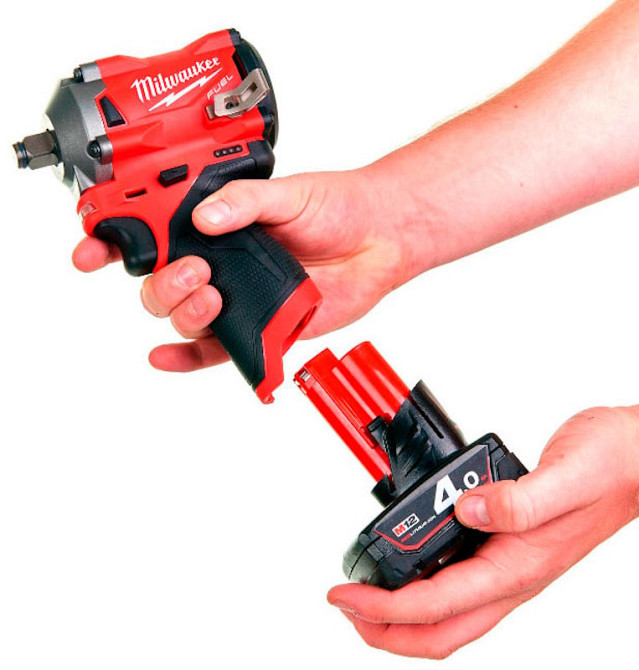 Аккумуляторный ударный гайковерт 1/2