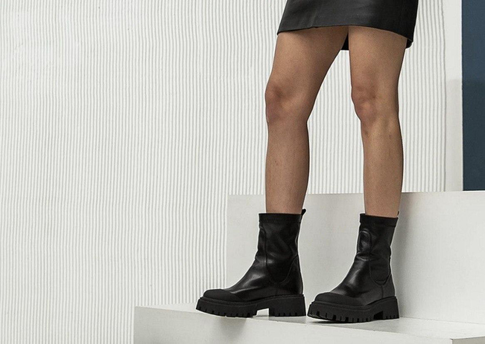 Olli Черевики жіночі OLLI чорні натуральна шкіра з хутром висота 18 см (5343) Коломыя - изображение 3