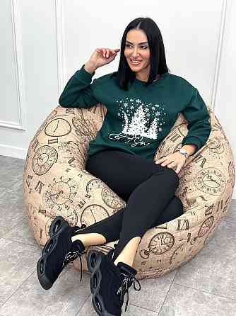 Женский свитшот с зимним принтом 