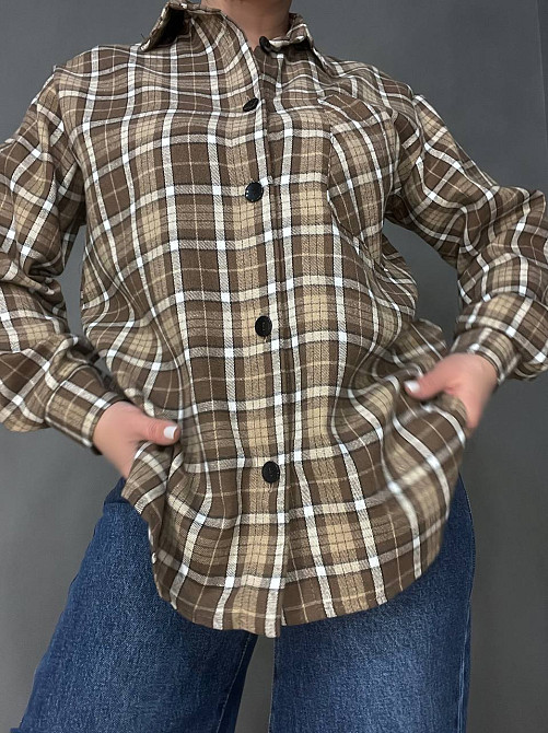 Сорочка жіноча Ariadna 2433 оверсайз подовжена картата тонка фланель в клітинку на гудзиках one size, світло-коричневий, one size Київ - фото 14