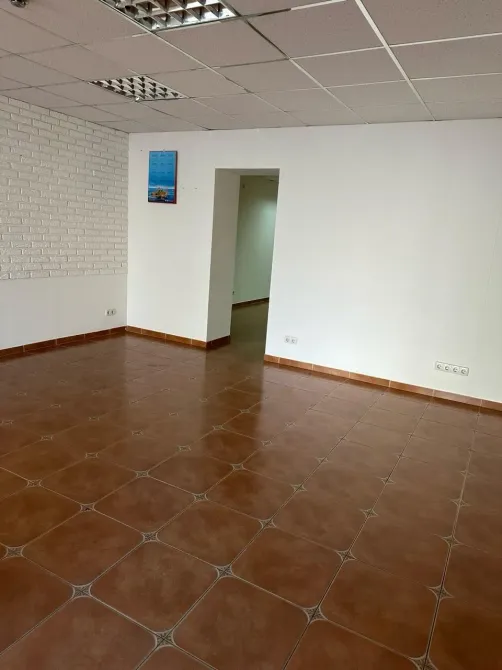 Продам Магазин в центрі міста Воскресенська 1 Червона лінія з окремим входом, фото свіжі. Дніпро - фото 5