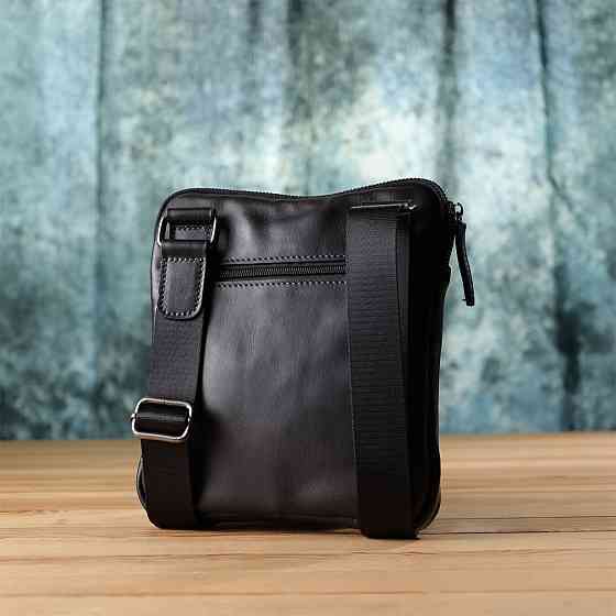 Стильная и практичная мужская сумка на плечо из натуральной гладкой кожи Shvigel 23153 Черный Киев