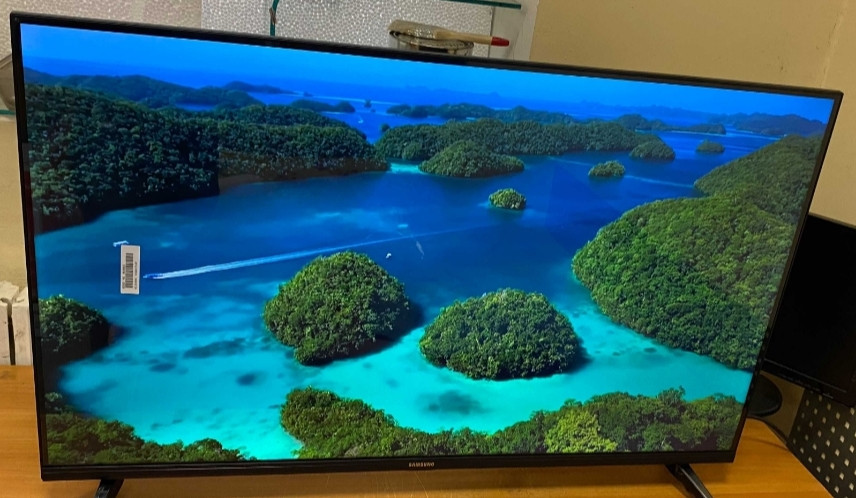 Потужний 4К телевізор Samsung Smart TV 42" екран IPS T2 Wi-Fi Корея Харків - фото 2