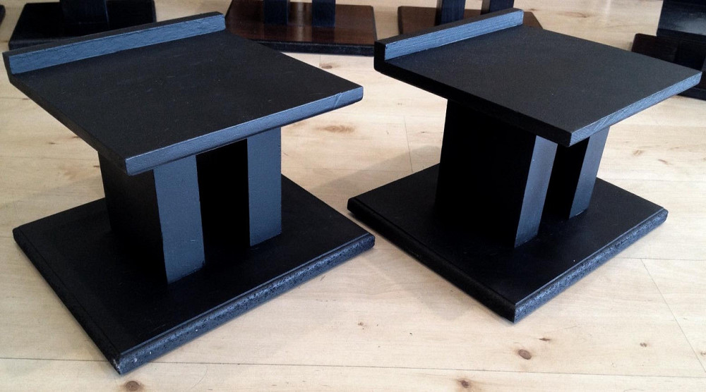 Стойка под акустику 