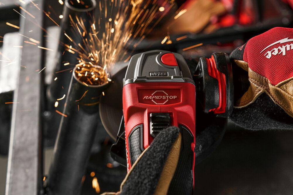 Шлифмашина угловая аккумуляторная MILWAUKEE, M18 FSAG125XB-0, диаметр 125мм (защитный кожух, антивибрационная боковая рукоятка, безклю Одесса - изображение 5