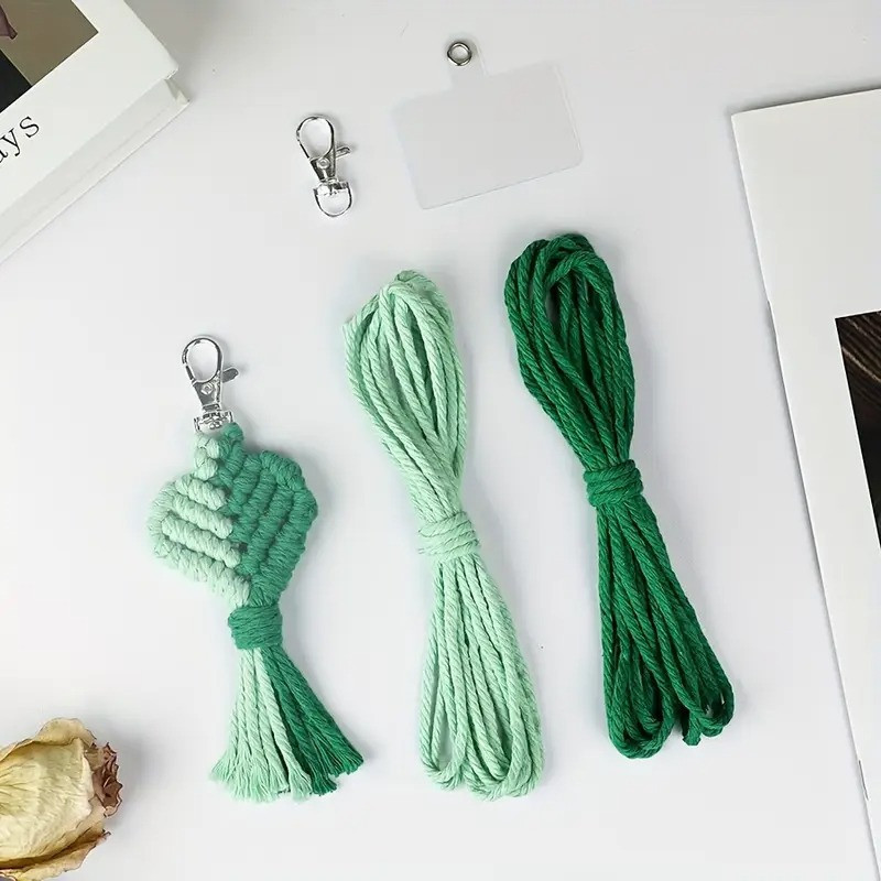Набор макраме для рукоделия для ручной пряжи брелока для ключей или аксессуаров 15х5см,зелёный Каменец-Подольский - изображение 1