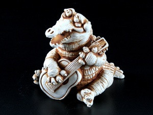 Фигурка Крокодил Гена с гитарой из гипса Киев - изображение 1