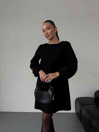 Женское базовое платье свободного кроя с объемными рукавчиками микровельвет Черный, 50/52 Одесса