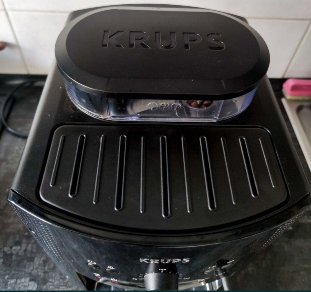 Кофемашина: Krups EA81 Black. Харьков - изображение 1