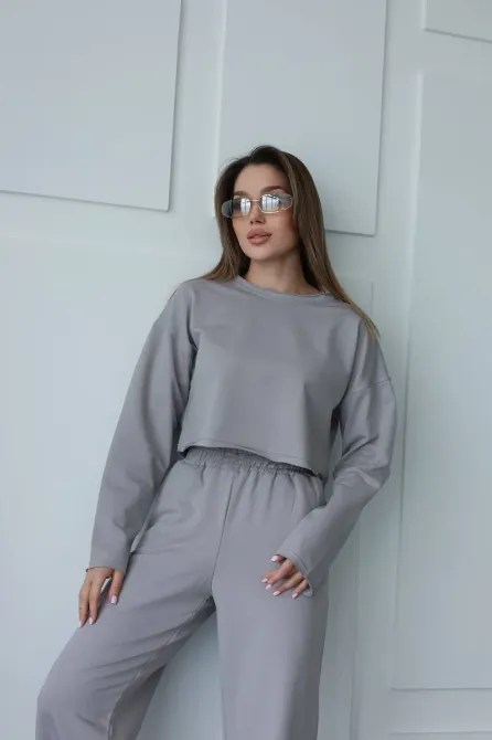 Стильний костюм із кроп-світшотом та прямими штанами Одеса - фото 2