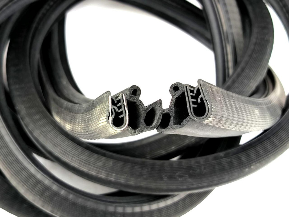 Ущільнювач 2109, 21099, 2114, 2115, ЗАЗ 1103, 1105 Славута передній (3450 мм) двері Мукачево - фото 1