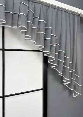 Кухонний комплект VR-Textil № 062к шторка з ламбрекеном графітовий із білим 200х160 см (59-982) Київ