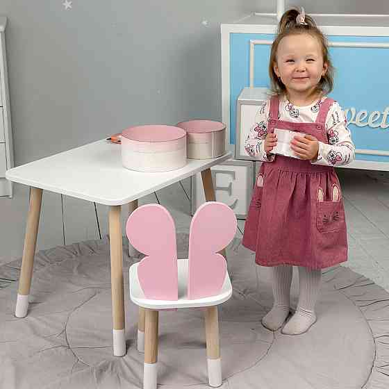 Детский  прямоугольный стол и стул розовый бабочка с белым сидением. Детский белый столик Киев