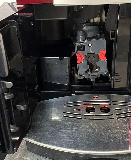 Кавоварка: Delonghi Perfecta RED. Київ - фото 3