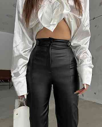 Жіночі чорні штани з розрізами на високій посадці еко-шкіра Одеса