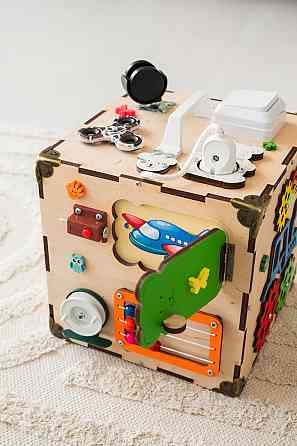 Маленький Бізікуб 23*23*23 Розвивальний дитячий куб Бізікуб із фанери без фарби Бізіборд Київ