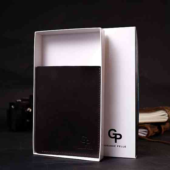 Качественное кожаное портмоне с держателем для Apple AirTag GRANDE PELLE 11624 Коричневый Киев