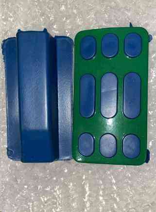 Гумки підніжок водія Delta (сині, метал-зелений) EVO Київ