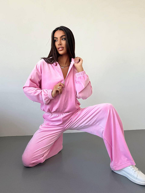 Женский стильный прогулочный костюм тройка: кофта топ и брюки из мягкого велюра Барби, 46/48 Одесса - изображение 3