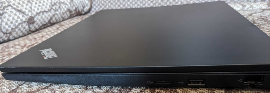 Ноутбук: Lenovo ThinkPad E580 ( 15.6