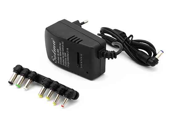 Блок живлення імпульсний універсальний SL-668 3.0A/ 6 або 8 насадок - 3/4,5/6/7,5/9/12V - 1322 Дніпро