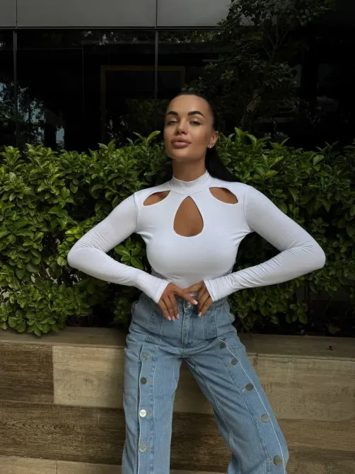 Стильный женский лонг с трендовыми вырезами спереди Одесса - изображение 11