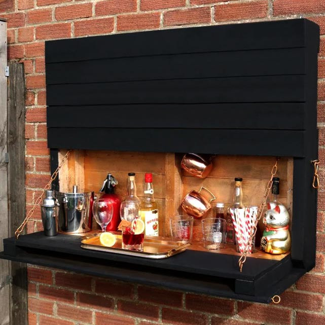 Настенный бар 