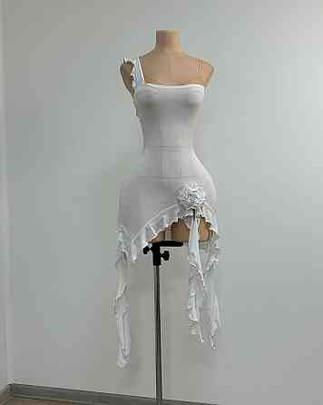 Женское стильное вечернее платье из микродайвинга Белый Одесса