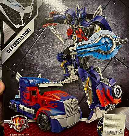 Трансформер Оптімус. Оптімус Прайм. Киев