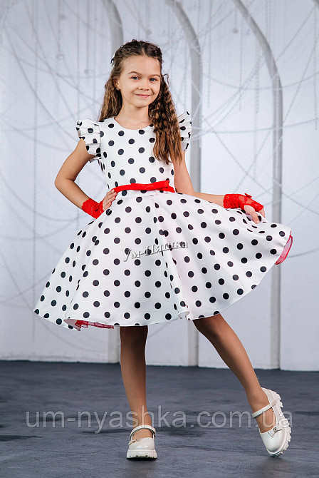 Пышное нарядное платье в ретро стиле 