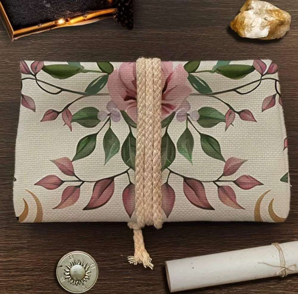 Килимок для карт таро з чохлом скатертина для ворожіння таро та оракулів тканинний мат для розкладів карт 38×17 см Київ - фото 3