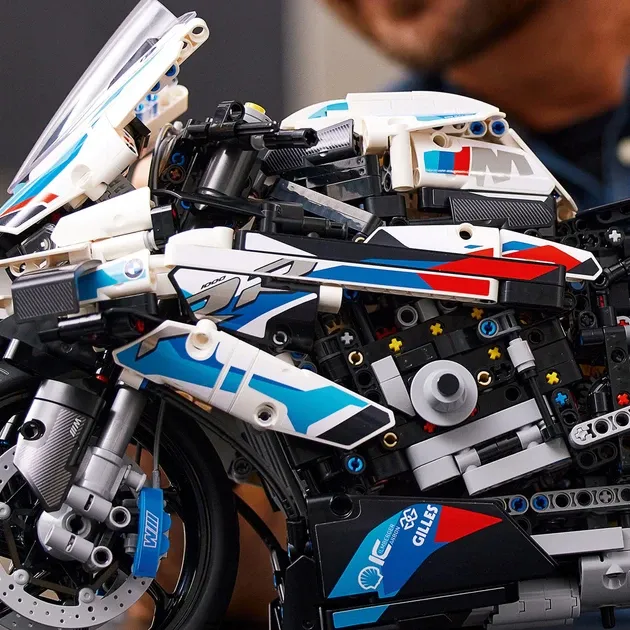 Конструктор мотоцикл Technik BMW M 1000RR (42130), 1920 деталей совместимый с lego лего Киев - изображение 5
