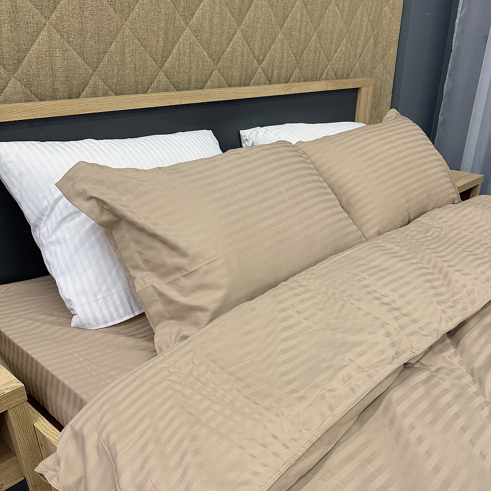 Комплект постельного белья Страйп-сатин Двуспальный 180х220 с простыней на резинке Бежевый (88-161) Киев - изображение 1