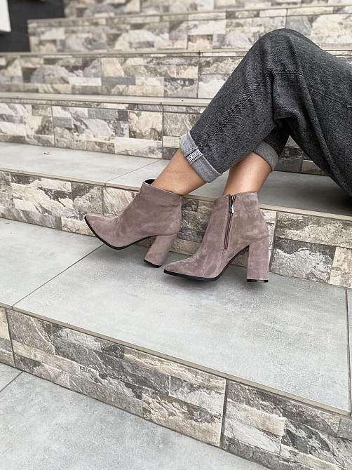 Nivelle Черевики жіночі NIVELLE капучино натуральна замша 37р. каблук 9.5см висота 10см (3026) Коломия - фото 6