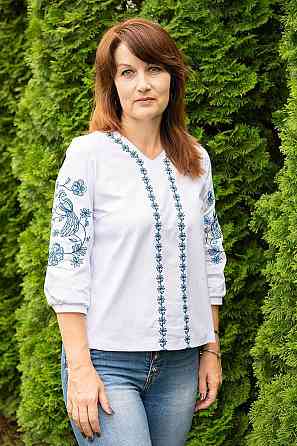 Вишиванка жіноча, лляна, біла, топ Київ