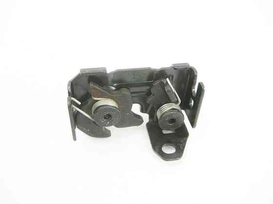 Mercedes-Benz  A2048800260 Замок - фіксатор капота бічний нижній C-Class W205 GLC X253 E-class W213 E-class Coupe C238 CLS C257 E-class W212 C-Class W Одесса