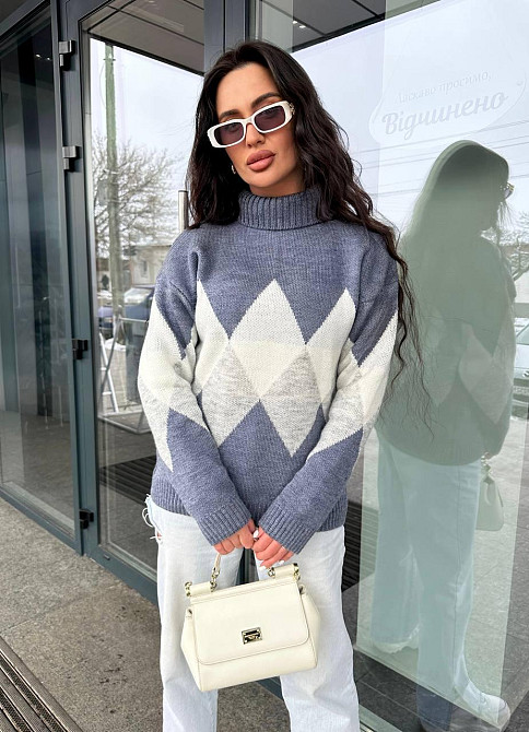 Жіночий в'язаний светр із високою горловиною триколірний.  42-48р Київ - фото 7