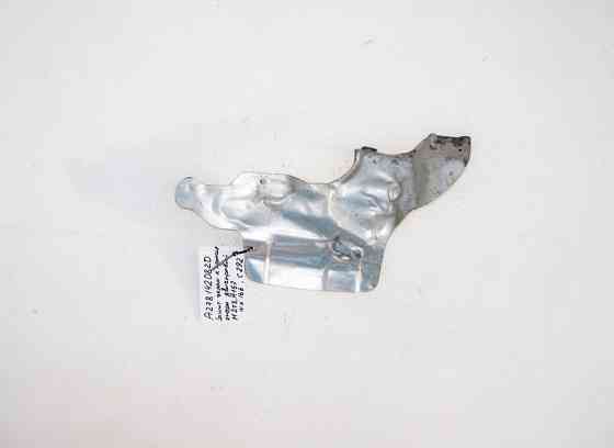 Mercedes-Benz  A2781420820 Захисний екран правий до кронштейна опори двигуна M278 V8 4.0 4.6л M157 V8 5.5 6.0л Одеса