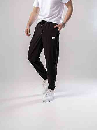 Чорні джогери для чоловіків. Чоловічі демісезонні легкі штани джогери Pobedov Savaya Київ